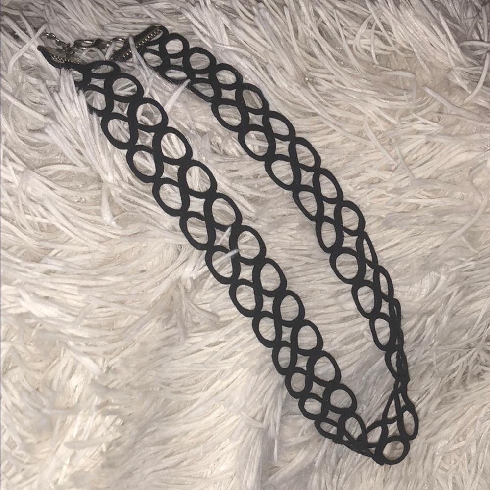 Black Choker